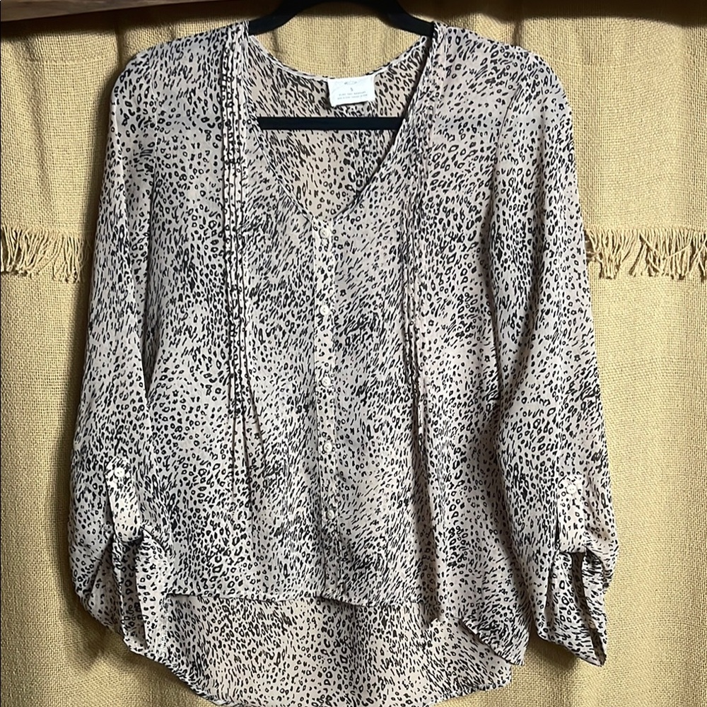 Pins & Needles Black and Gray Relaxed Blouse